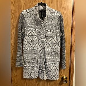 Women’s Maurice’s gray and white knit zip up jacket size medium